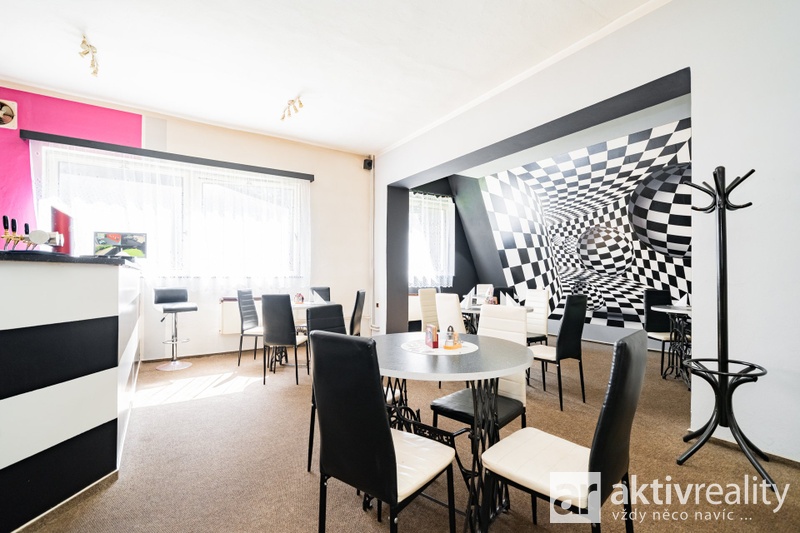 ?=7IV02474 - (12135138)