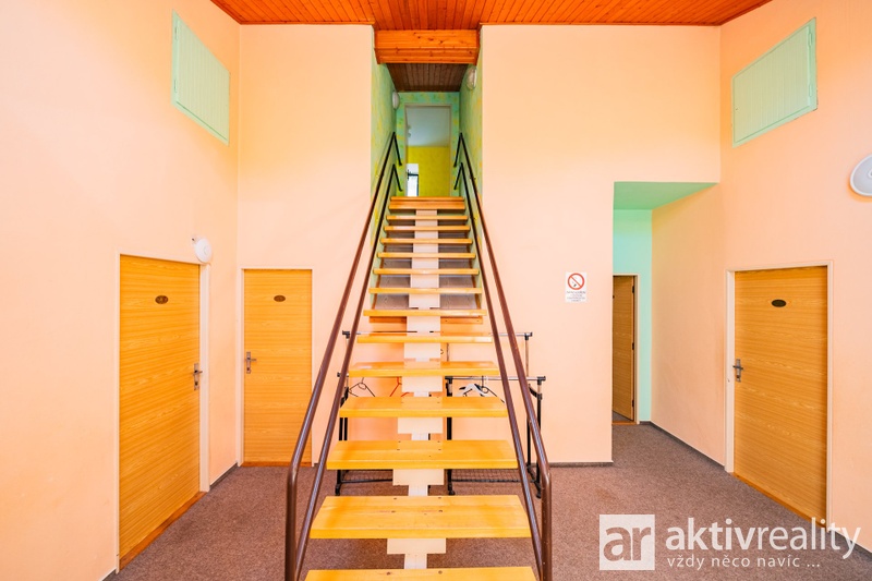 ?=7IV02484 - (12135149)