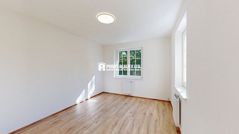 ?=09222025_104938 - (12161373)