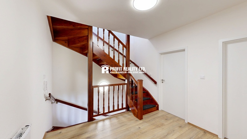 ?=09222025_110035 - (12161382)