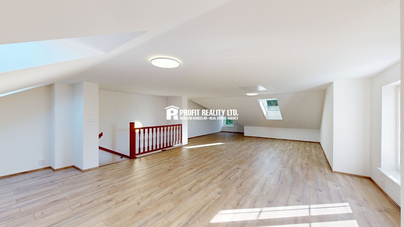 ?=09222025_110524 - (12161388)