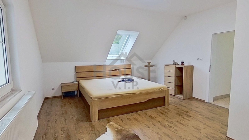 ?=prodej-rodinneho-domu-246-m2-zdiby-premysleni-e4a7af - (12166662)