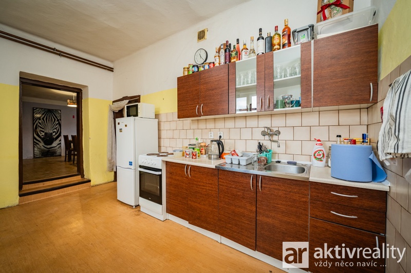 ?=7IV06356 - (12167216)