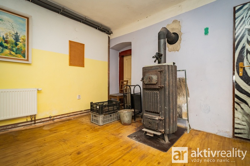 ?=7IV06353 - (12167220)