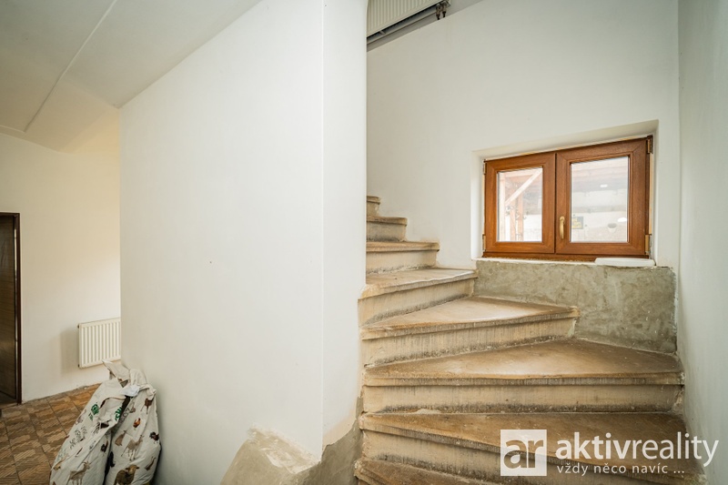 ?=7IV06342 - (12167227)