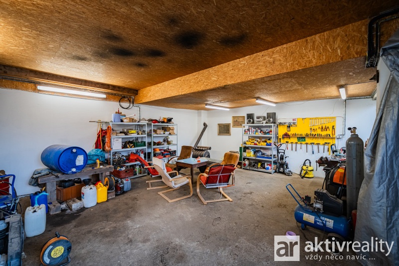 ?=7IV06329 - (12167249)