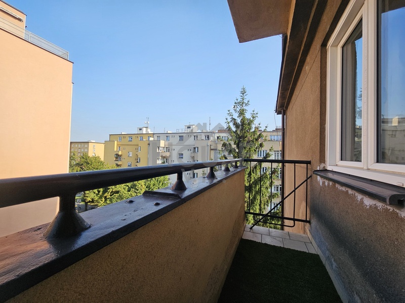 ?=1000120495 - (12182211)