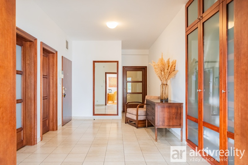 ?=7IV04014 - (12190662)