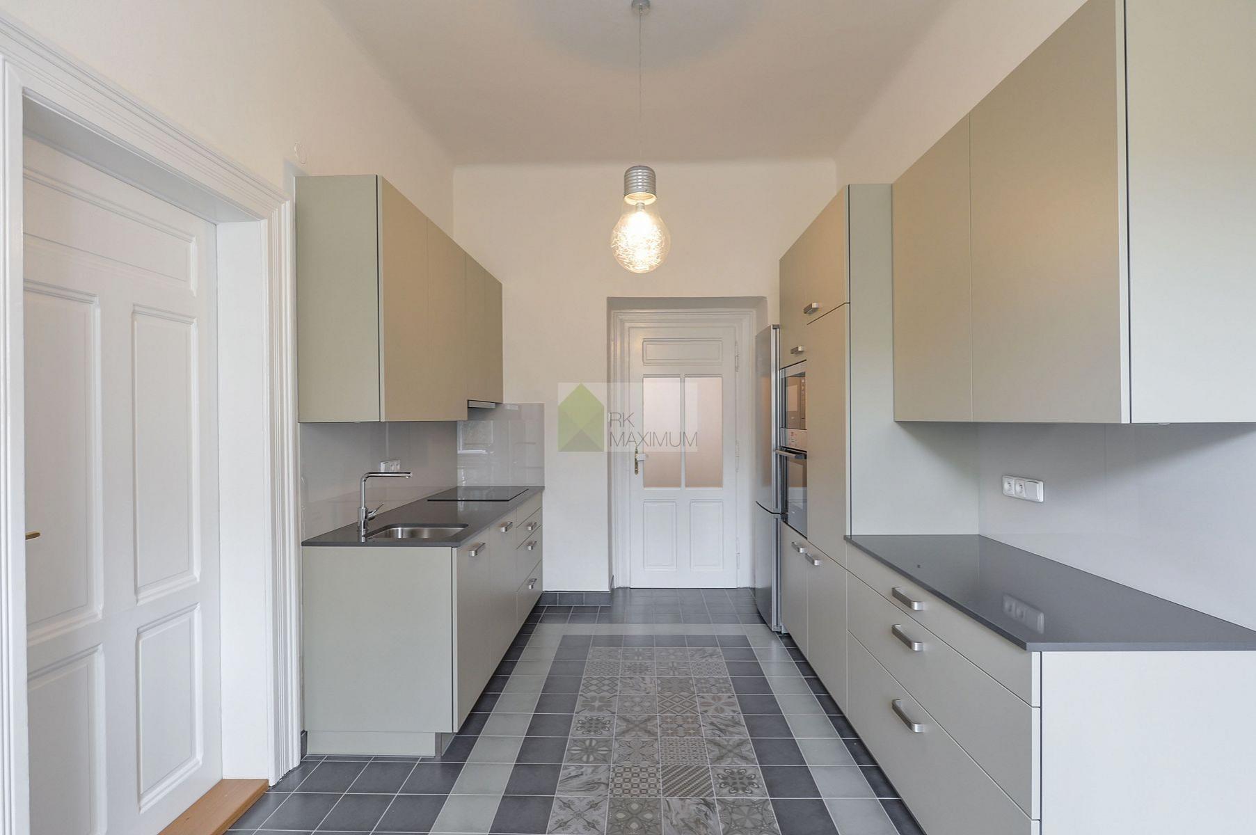 381339-resize-byt-3-1-ondrickova-zizkov-praha-3.jpeg 381339-resize-byt-3-1-ondrickova-zizkov-praha-3.jpeg