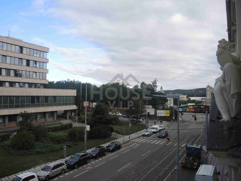 ?=V�hled z balk�nu - (12204050)