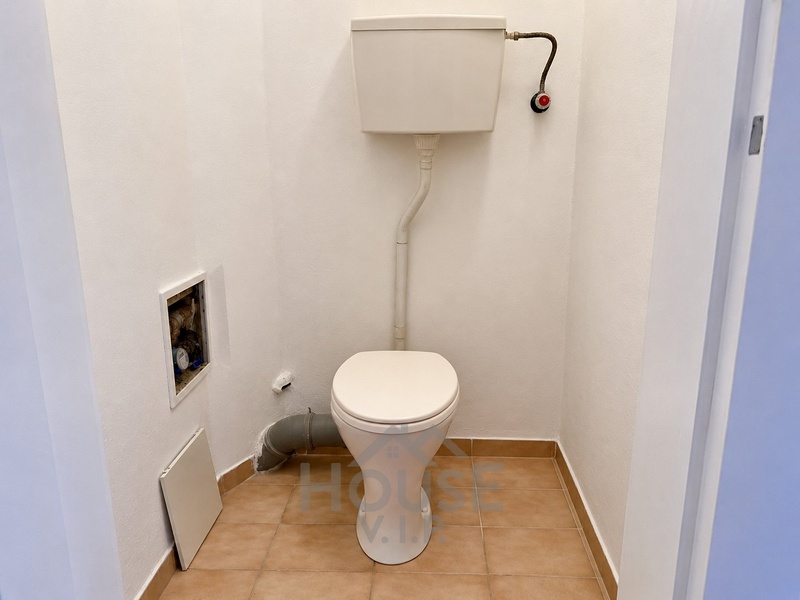 ?=4BD7BF96-CA5B-45D4-9347-F35BFF2677D9 - (12282310)