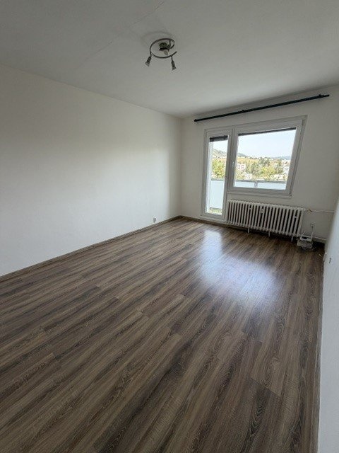 ?=9 - (12289225)