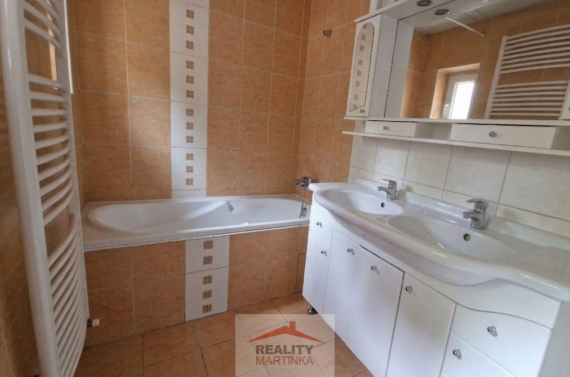 Doln� koupelna